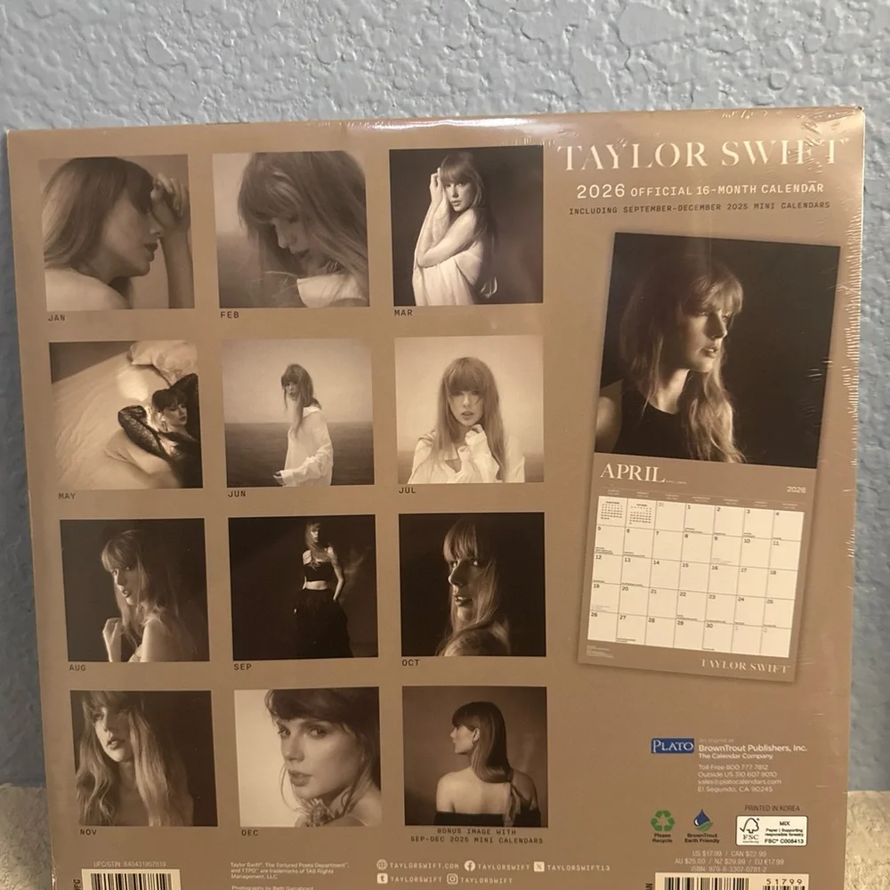 Taylor Swift 2026 Official Calendar - Black and White
